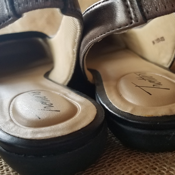 Trotters bronze/black shoes, new, sz 8N - Picture 5 of 7